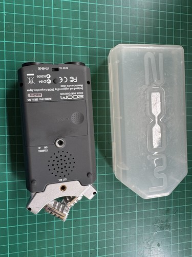 Zoom H4n Digital Recorder - Picture 6 of 7