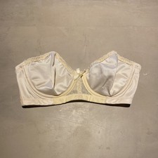 Vintage Exquisite Form Bra  32 B style 670