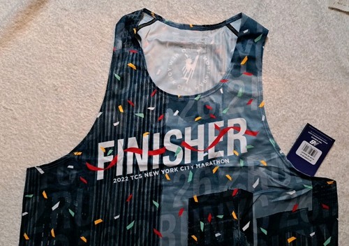 NUOVO New Balance 2022 Finisher New York City Marathon Uomo Mediu Running Singlet - Foto 2 di 8
