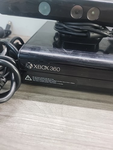 Microsoft Xbox 360 E Console Gaming System Black 1538 With Cords - Picture 5 of 11