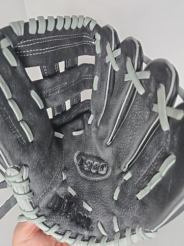 Wilson A360 A03RB17 11.5" Leather Baseball Glove (Used Once) - Picture 4 of 7