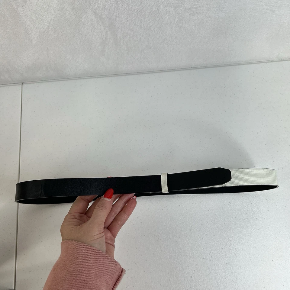 Cinturón Kate Spade New York M/L Cuero Negro Acento Blanco Hebilla Oculta Ajustado Foto 2 de 4