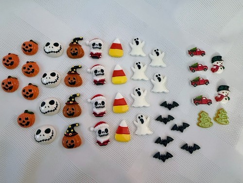 42 Piece Flat Back Crafting Elements Resin Plastic Halloween Christmas A19 - Picture 1 of 18