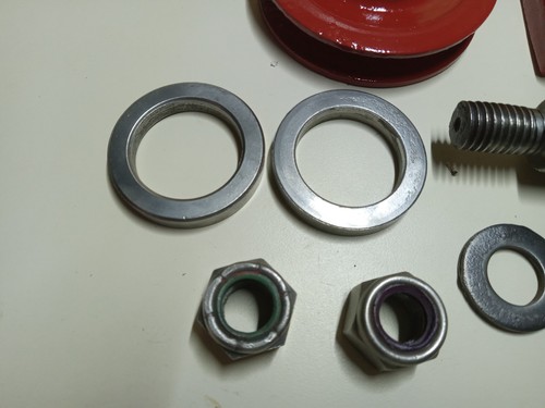 Gravely 40" 50" NEW STYLE Mower Deck Spindle NEW Bearings and Races 8000 Series - Bild 10 von 24