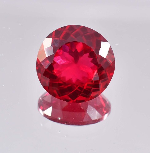 AAA+ Flawless 10 x 10 mm Natural Blood Red Ruby Loose Gemstone (GIT Certified) - Picture 2 of 6