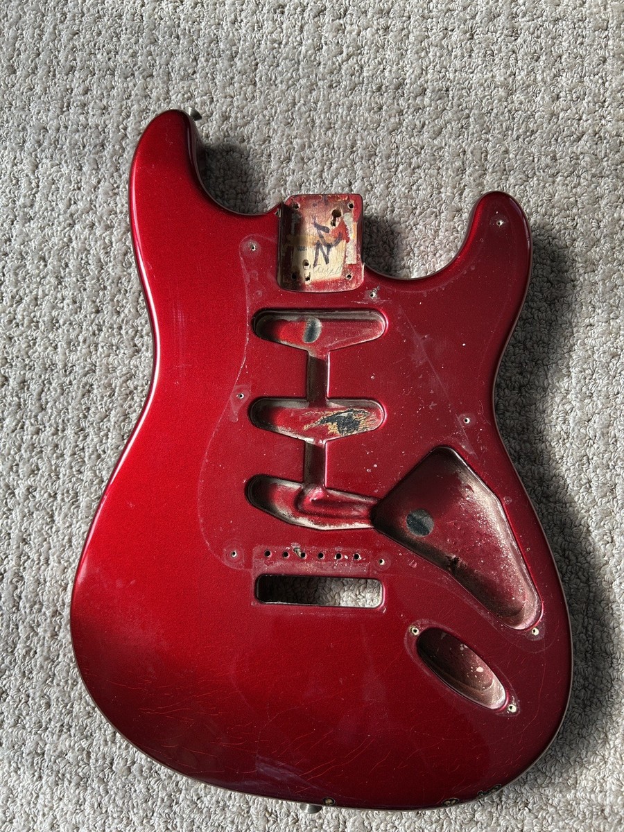 Fender USA American vintage 62 1990年製 1990 Fender American Vintage Stratocaster Red AVRI 62 Reissue BODY