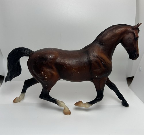 Retired Breyer Horse Traditional Dover Trakehner #950 Bay Misty's Twilight  - Picture 2 of 5