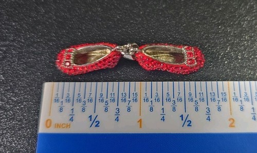 Wizard Of Oz Ruby Red Slippers Anniversary Sterling Silver Pendant - Picture 6 of 6
