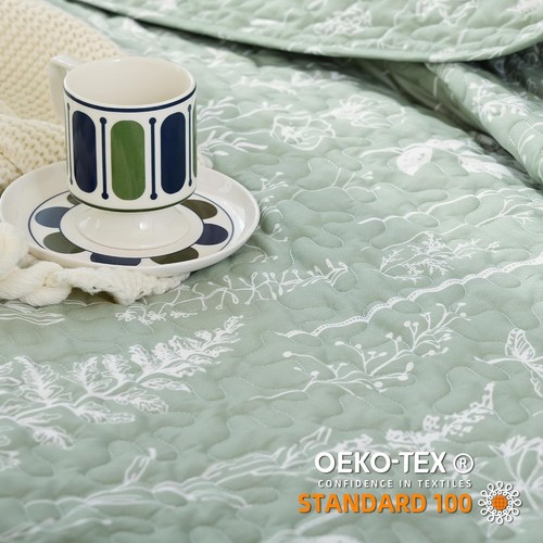 Trendy Botanical King Size Quilt with 2 Pillowcases - Machine Washable Comfort - Picture 4 of 11