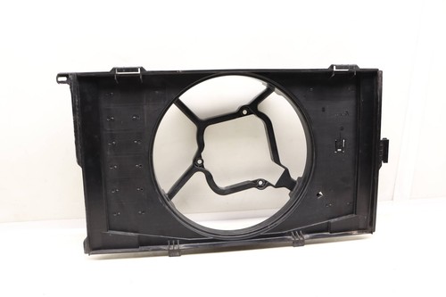 2018-2021 BMW I3S 0.6L - Electric Cooling FAN Housing 8642144 - Picture 3 of 6