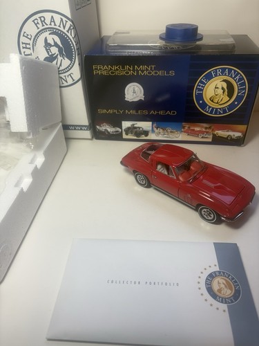 Franklin Mint 1965 Corvette Stingray Fiberglass 1/24 Car Red w/Box & COA B11E800