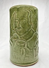 Signed B&By Green William Shakespeare Stein Studio Art Pottery 24 oz Mug Tankard