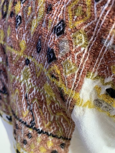 ONE TZOTZIL HUIPIL CHIAPAS MAYA TEXTILE EXTRA SMALL SHIRT  - Picture 5 of 18