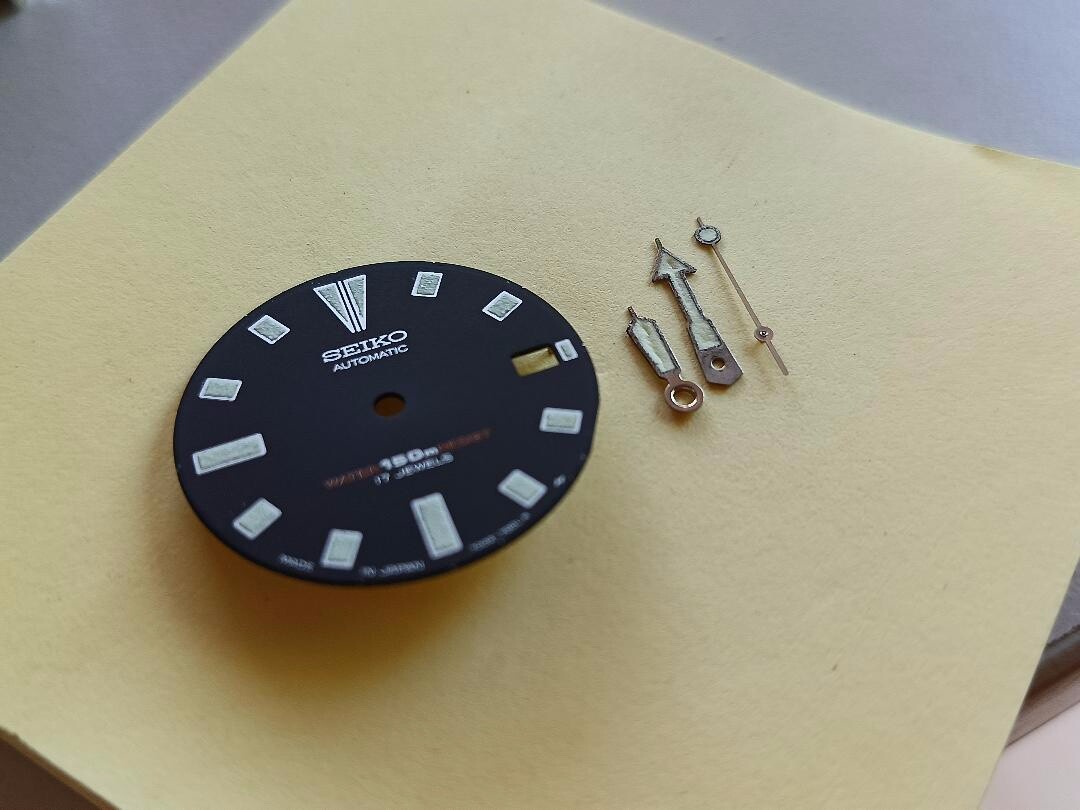 GENUINE PATINA BLACK DIAL SET HANDS SEIKO DIVER 7002-7001 GENUINE PATINA BLACK DIAL SET HANDS SEIKO DIVER 7002-7001