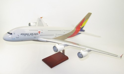 Asiana Airlines Airbus A380-800 HL7625 Desk Top Display 1/100 Model AV Airplane - Afbeelding 1 van 4