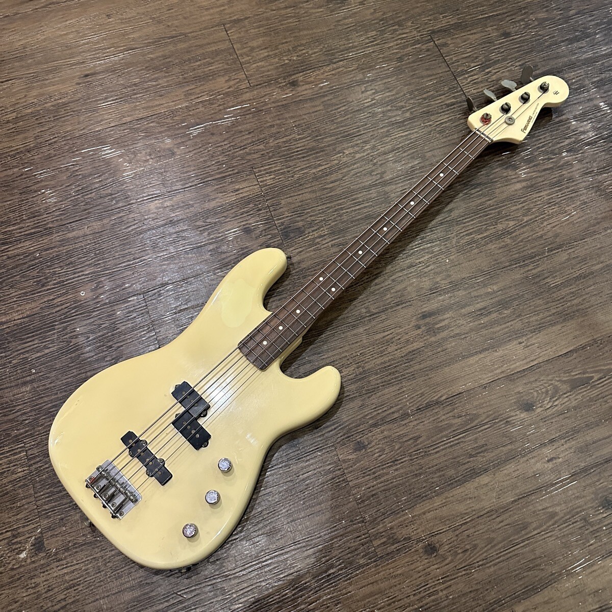 美品　ピンク ベースギター　FERNANDES GUITARS PJB-45 Fernandes PJB-45 Jazz Bass Type Reverse head Pink Electric