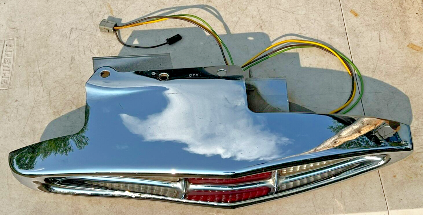1967-1968 Cadillac RH Rear Tail Light Housing Bucket Guide Lens Chrome Surround