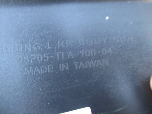 2017 HONDA CRV Door Molding LH REAR MOULDING 08P05-TLA-100-04 - Picture 5 of 7