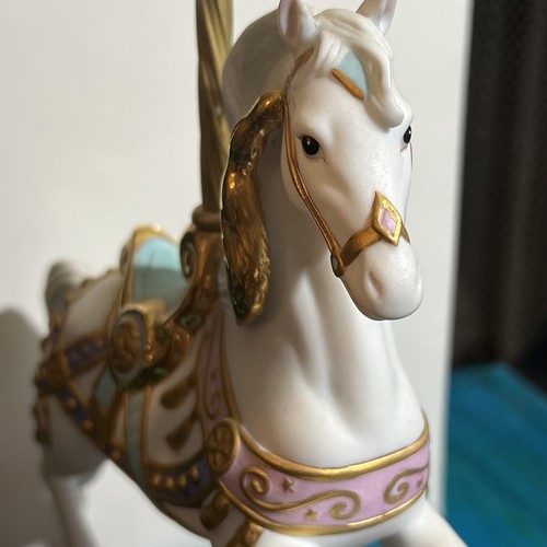 Carrusel de porcelana Lynn Lupetti caballo Franklin como nuevo 1989 base de madera pintada a mano - Imagen 12 de 15