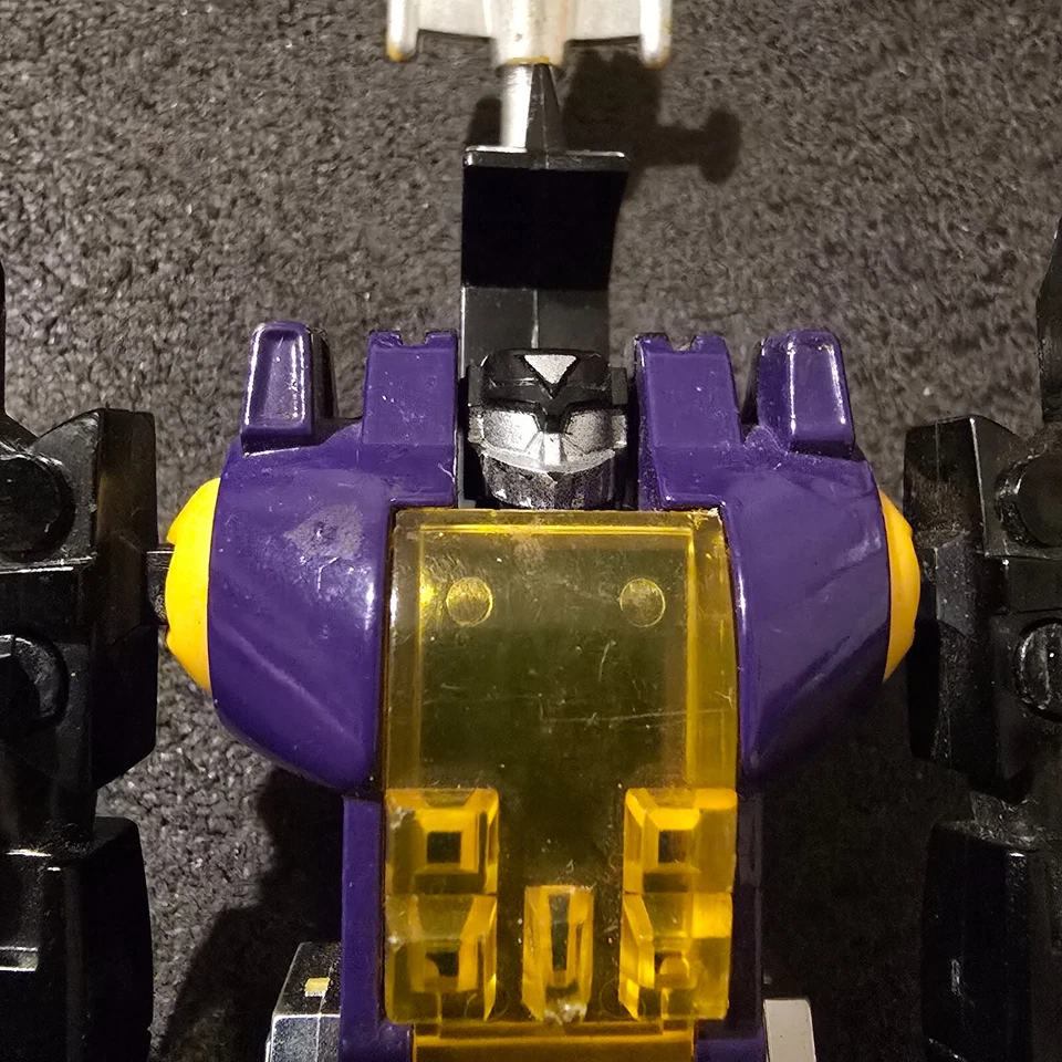 Vintage Transformers G1 Bombshell Insecticon Figure 1985 Hasbro Takara - Image 2 of 4
