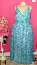 WOMEN PLUS SIZE FLORAL SURPLICE NECK SLEEVELESS SUMMER MIDI DRESS ( SIZE XL )