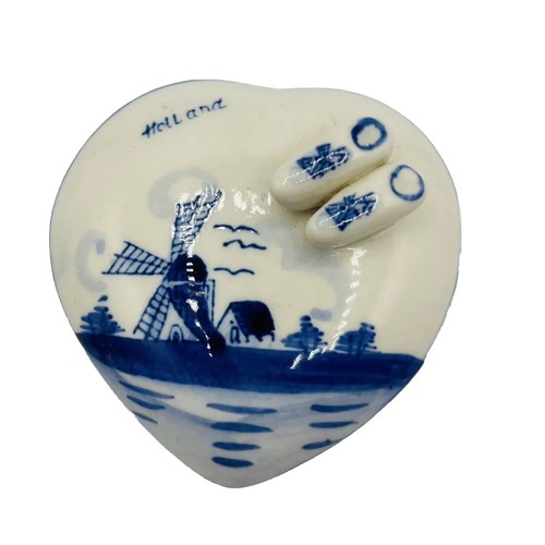 Heart Trinket Jewelry Box Dutch Delft Blue White Porcelain Netherlands 3D Shoes - Picture 6 of 10