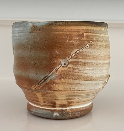 Studio Pottery Yunomi Vessel Tea Cup Signed “Quin” Square Shino Glaze - Picture 2 of 10