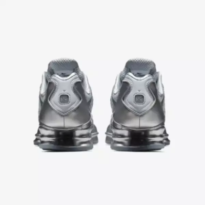 Nike Shox メタリックシルバー AR3566-003 AR3566-003 Nike Shox TL Pure Platinum and Metallic Silver