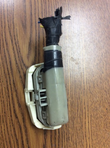 TOYOTA SIENNA PLUG connector ABS OEM - Picture 2 of 3