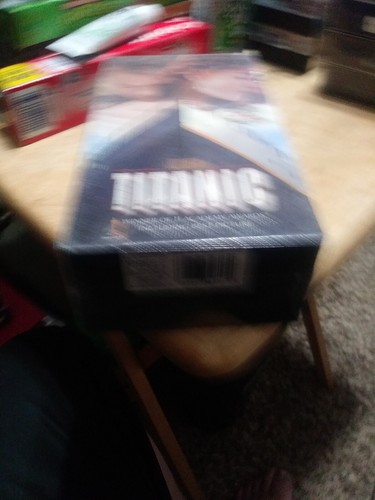 TITANIC ORIGINAL 1998 NEW SEALED PARAMOUNT VHS TAPE - Imagen 4 de 14