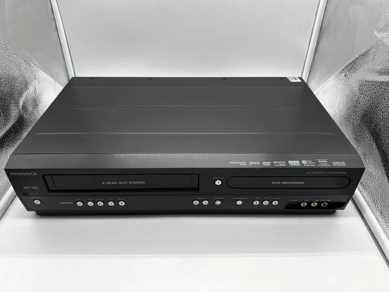 Magnavox ZV427MG9 DVD/VCR Recorder w/ Original Remote