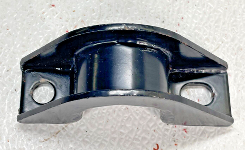 2 each - SWAY BAR BRACKETS (RETAINERS) ; ROD HALL ; H1 HUMMER Humvee ; RH1104K - Picture 4 of 19