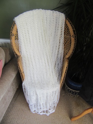4 pieces of net Large Hole curtains. Various sizes .