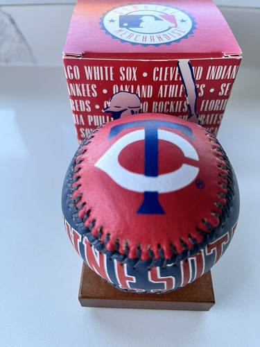 Minnesota Twins offiziell lizenzierter Spinneybeck Baseball - Bild 1 von 4