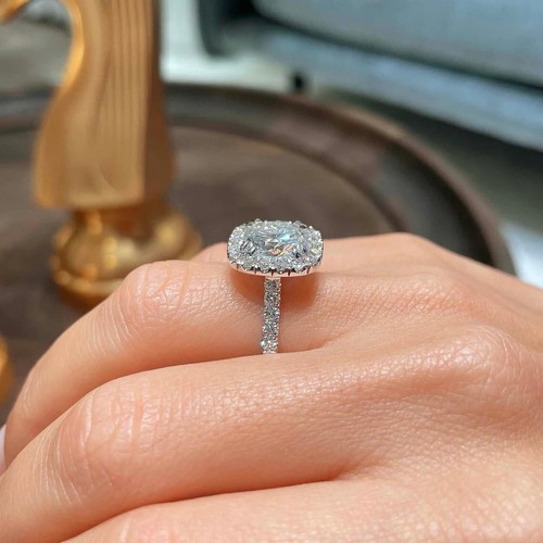 Anello di Fidanzamento 2,00 Carati Taglio Cuscino Moissanite Halo Oro Bianco Massiccio 14K - Foto 5 di 8