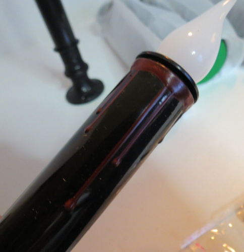 8 Stück Schwarz Wachs Blut Tropf LED Flammenlos Kegel Kerzenständer mit Fernbedienung 9,375" hoch - Bild 3 von 7