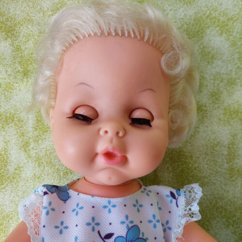 Palitoy Vintage Doll 1970 - approx 14" with Duvet - Picture 4 of 16