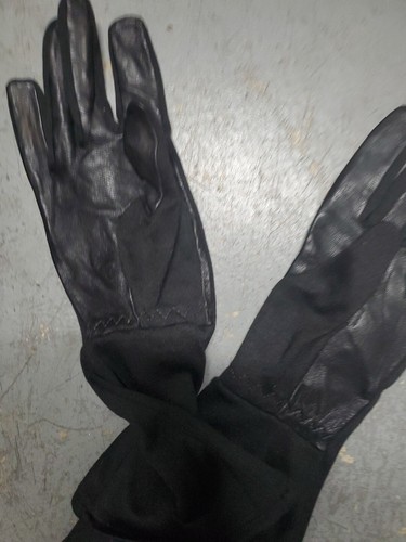 Cloutier T3 Protective Combat Glove Set MEDIUM Black - Picture 7 of 8