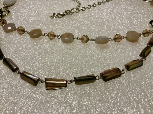 Lia Sophia 27” Necklace With Abalone And Stones. Silver Tone. - Picture 6 of 6
