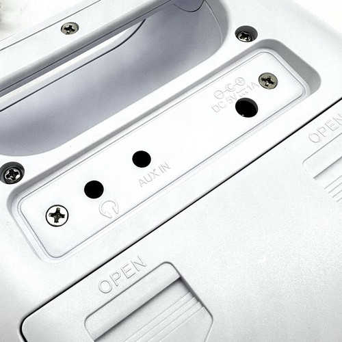 Jensen CD-565 Tragbares Bluetooth CD FM Radio Weiß mit CD AC Adapter GETESTET Sehr guter Zustand - Bild 17 von 17