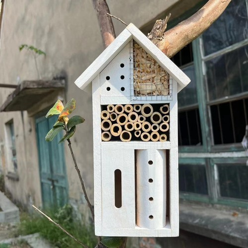 Bee Hotel Shelter Nest Box Weatherproof Garden remises Habitat Handmade Bee