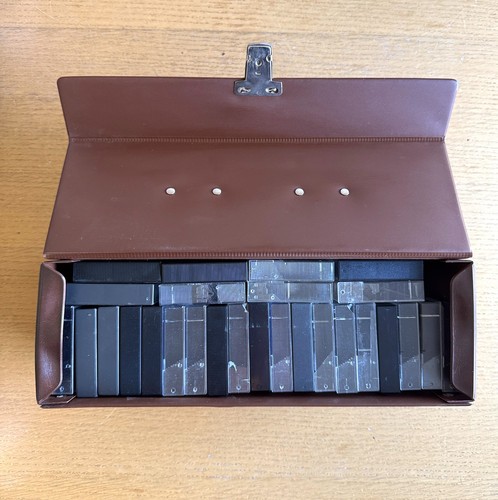 Cassette Tape Carry / Storage Case - Holds 27 Cassettes - Picture 2 of 4