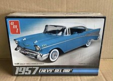 AMT 1957 Chevy Bel Air Model Car Scale 1:25 - Blue/White