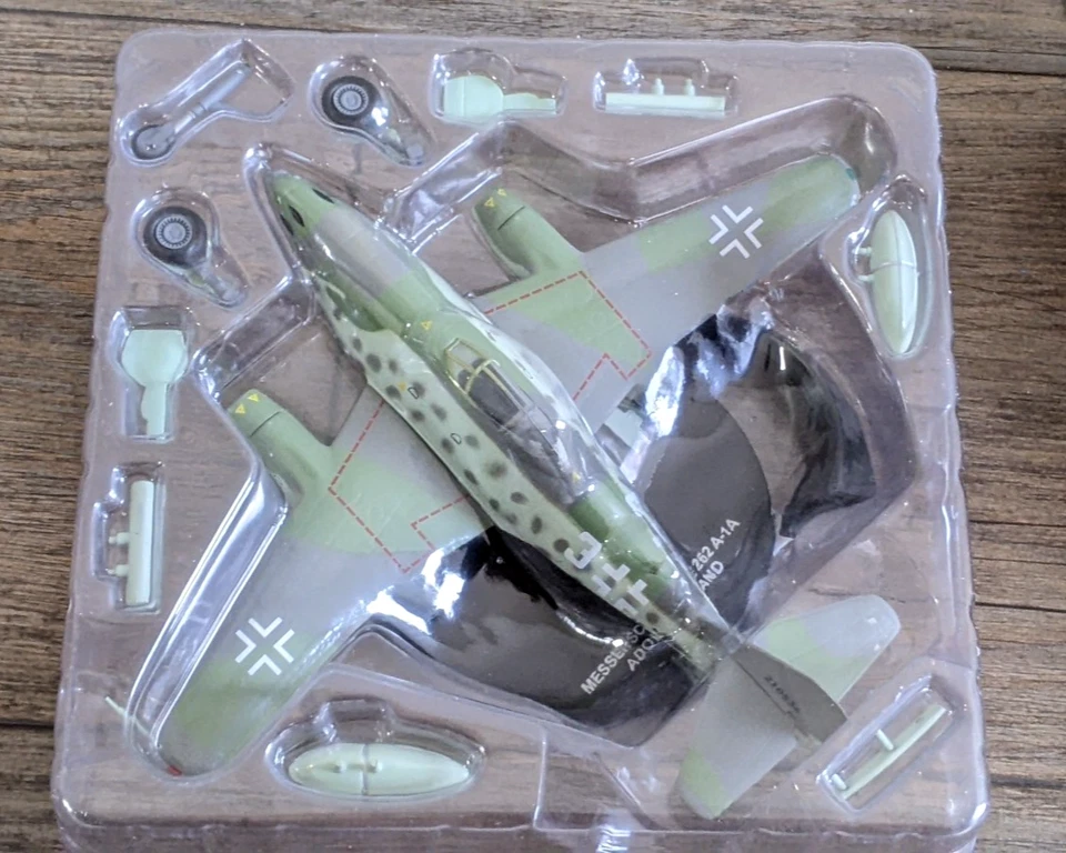 Atlas 1/72 Messerschmitt Me 262 A-1A - Adolf Galland, 1945 modelo diecast con soporte Foto 2 de 4