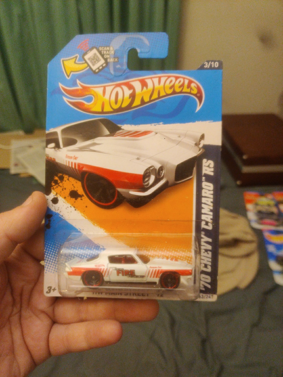 Picture 1 of 4