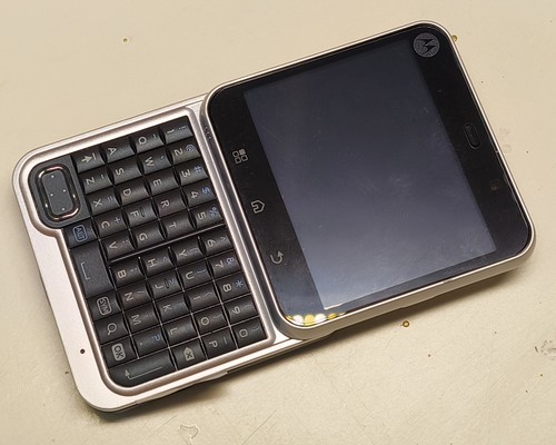 CELLULARE MOTOROLA FLIP OUT MB511 MB-511 BLUR UNLOCKED SIM FREE - Imagen 2 de 4
