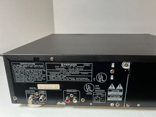 Pioneer CLD-S104 Laserdisk Player - Picture 11 of 12