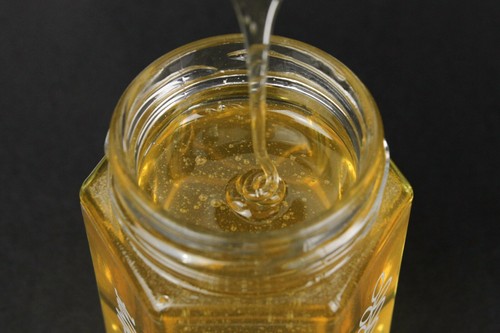 BeeHype Special Acacian - Miel de Acacia Cruda de Lujo con Ligero Sabor Dulce 250 g - Imagen 3 de 3