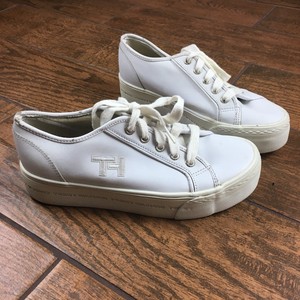 white platform creepers