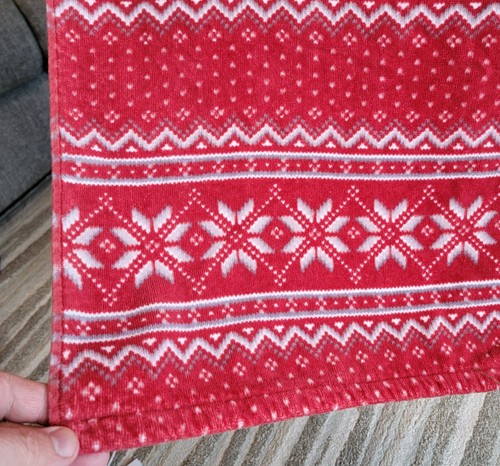 Nautica Home Snow Fair Isle Red Bath Towels Winter Holiday Cabin Snowflake Lodge - Picture 4 of 15